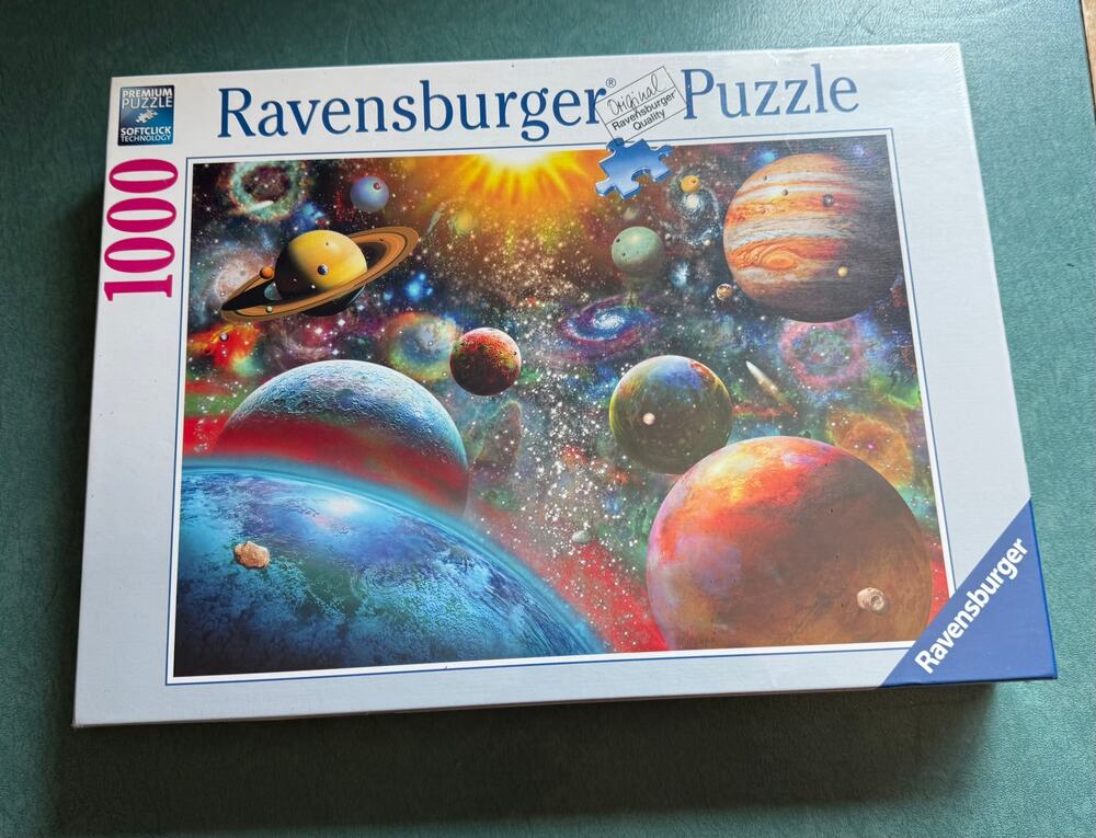NIB Ravensburger Space Planets 1000-Piece Puzzle